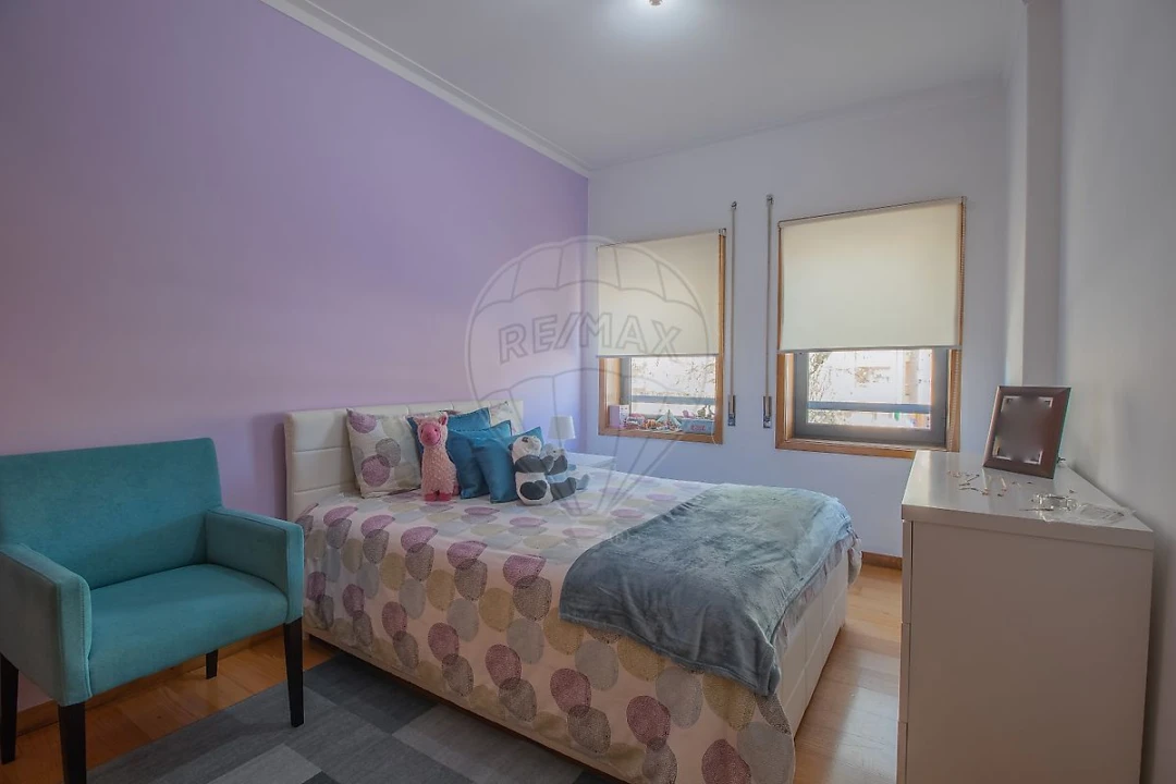 Apartamento T3 para Venda em Arcozelo Foto 1
