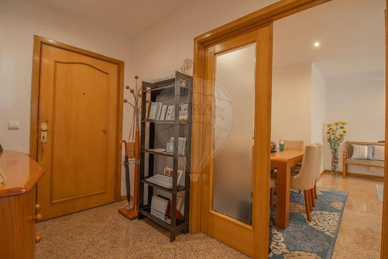 Apartamento T3 para Venda em Arcozelo Foto 20