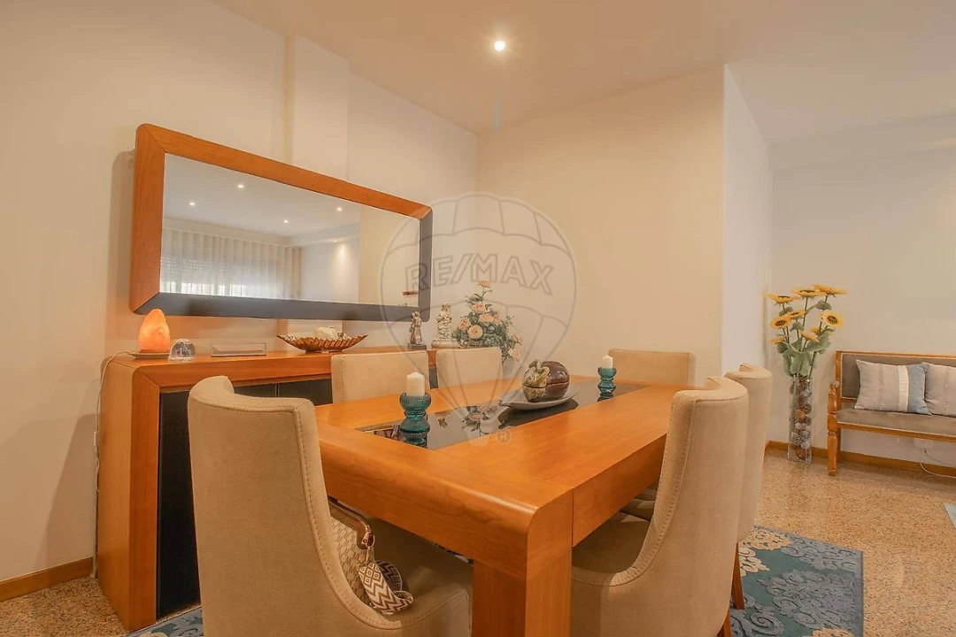 Apartamento T3 para Venda em Arcozelo Foto 19