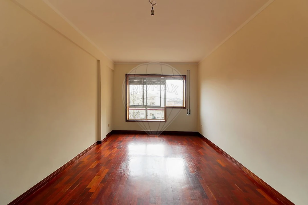 Apartamento T1 para Arrendamento em São Mamede de Infesta e Senhora da Hora Foto 5