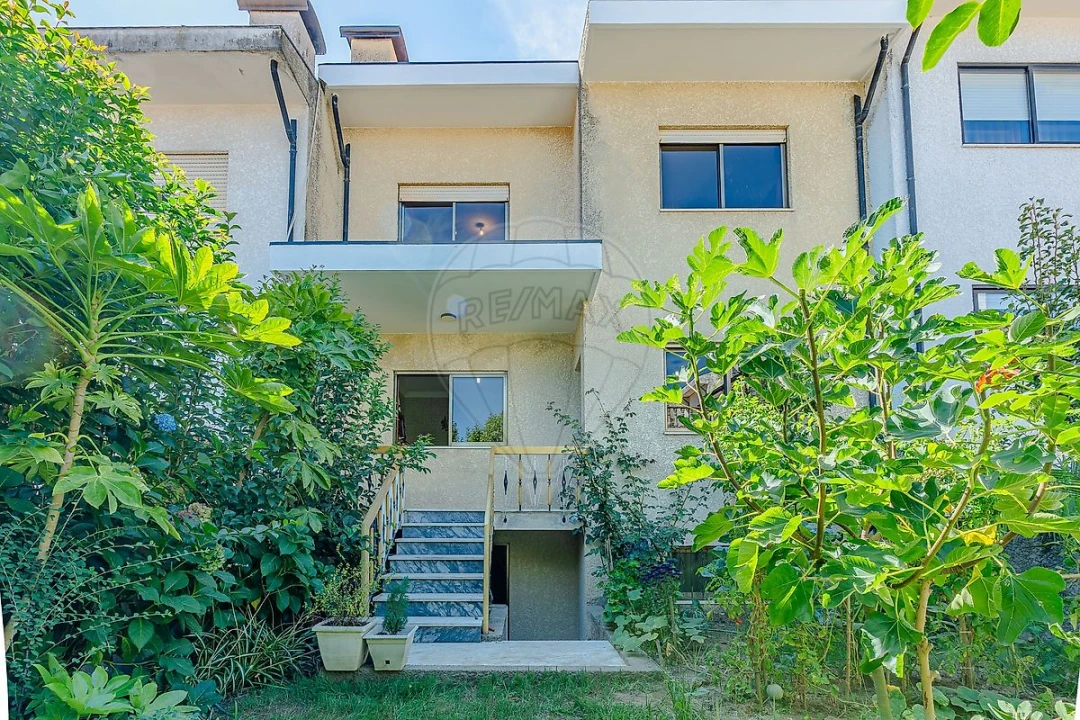 Moradia T5 para Venda em Mafamude e Vilar do Paraíso Foto 12