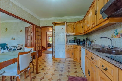 Moradia T5 para Venda em Mafamude e Vilar do Paraíso