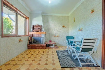 Moradia T5 para Venda em Mafamude e Vilar do Paraíso