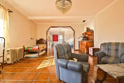 Moradia T7 para Venda em Alijo