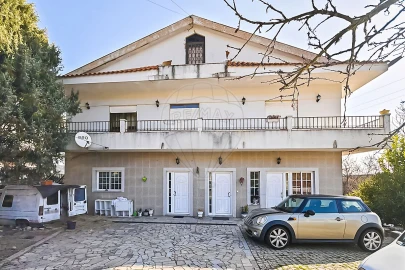 Moradia T7 para Venda em Alijo