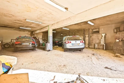 Moradia T7 para Venda em Alijo