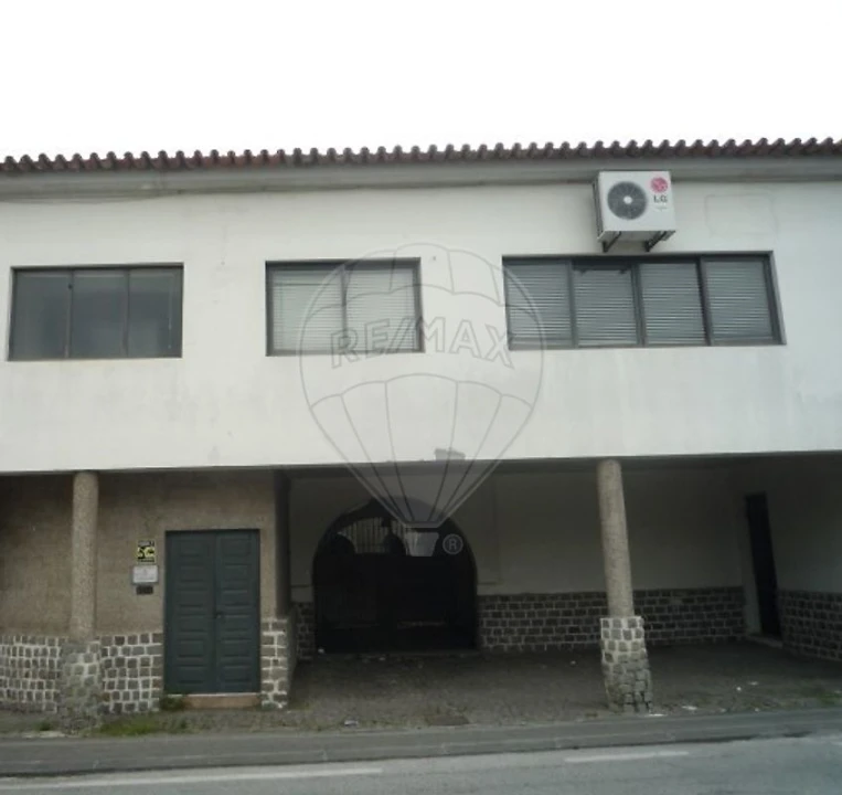 Armazém para Venda em Sangalhos Foto 2
