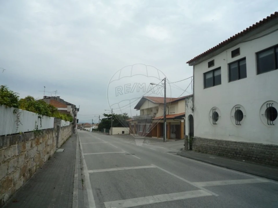 Armazém para Venda em Sangalhos Foto 1