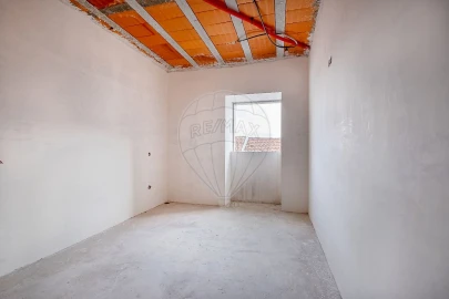 Moradia T3 para Venda em Pedroso e Seixezelo