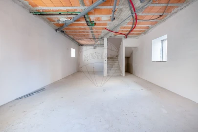 Moradia T3 para Venda em Pedroso e Seixezelo