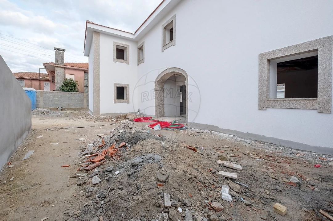 Moradia T3 para Venda em Pedroso e Seixezelo Foto 1