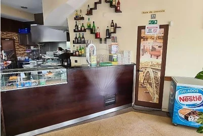 Loja para Venda em Santa Marinha e São Pedro da Afurada