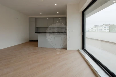 Apartamento T2 para Venda em Mafamude e Vilar do Paraíso