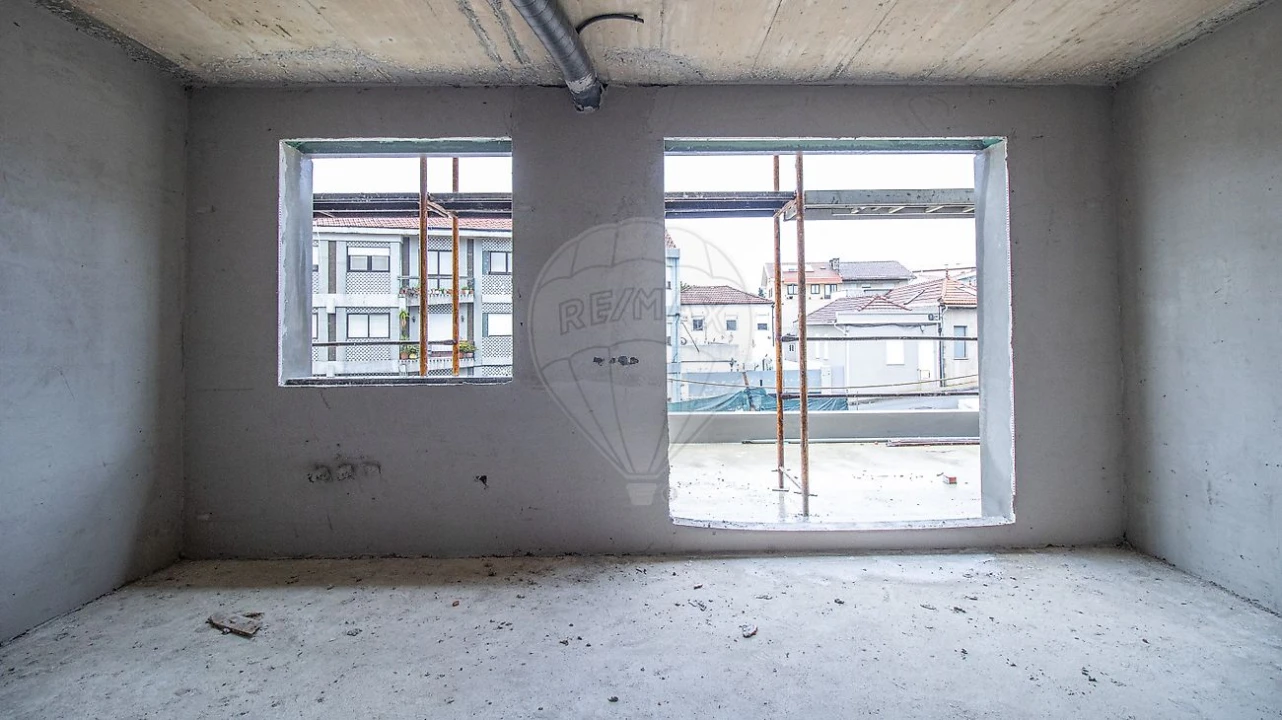 Apartamento T2 para Venda em Mafamude e Vilar do Paraíso Foto 13