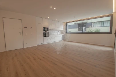 Apartamento T2 para Venda em Mafamude e Vilar do Paraíso