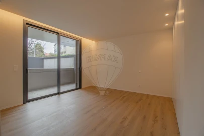 Apartamento T2 para Venda em Mafamude e Vilar do Paraíso
