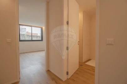 Apartamento T2 para Venda em Mafamude e Vilar do Paraíso