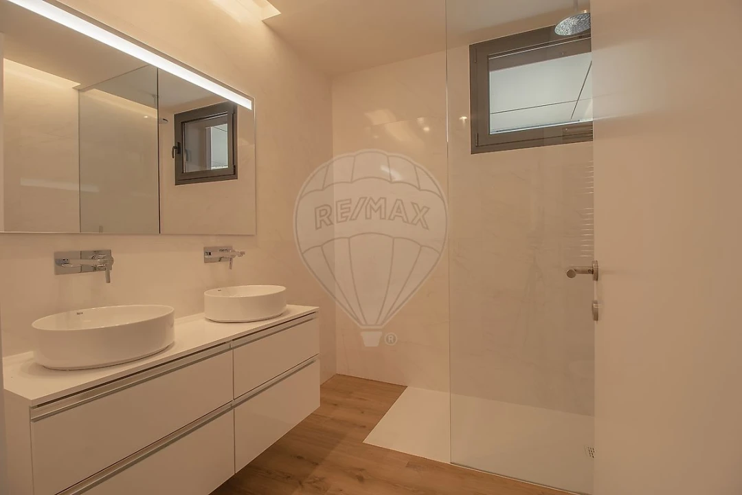 Apartamento T2 para Venda em Mafamude e Vilar do Paraíso Foto 6