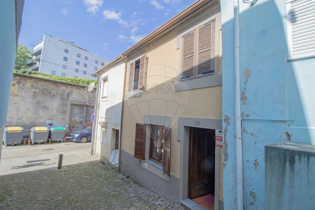Prédio para Venda em Lordelo do Ouro e Massarelos Foto 14