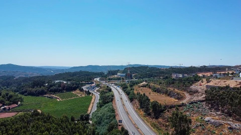 Terreno para Venda em Parada de Todeia