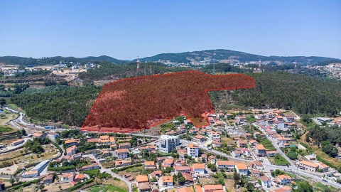 Terreno para Venda em Parada de Todeia