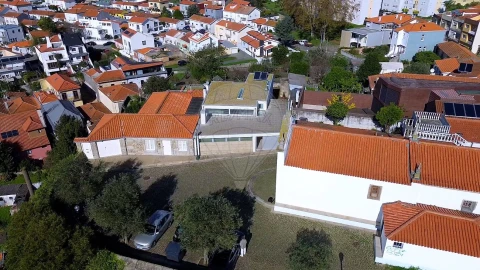 Moradia T4 para Venda em Lordelo do Ouro e Massarelos