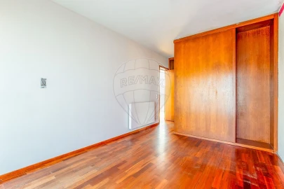 Moradia T4 para Venda em Lordelo do Ouro e Massarelos