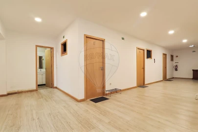 Prédio para Venda em Mafamude e Vilar do Paraíso