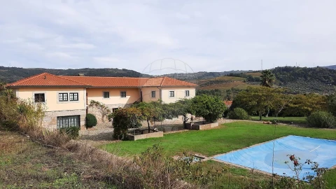 Quinta T7 para Venda em Gouviães e Ucanha