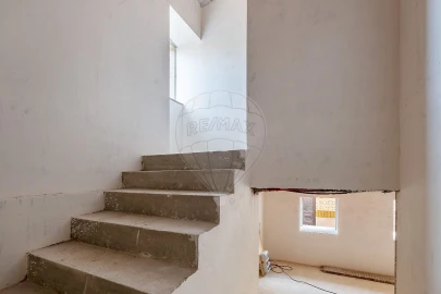 Moradia T3 para Venda em Pedroso e Seixezelo