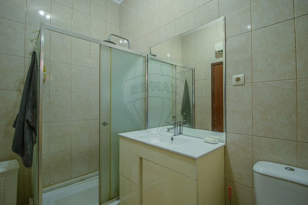 Apartamento T2 para Venda em Mafamude e Vilar do Paraíso Foto 11
