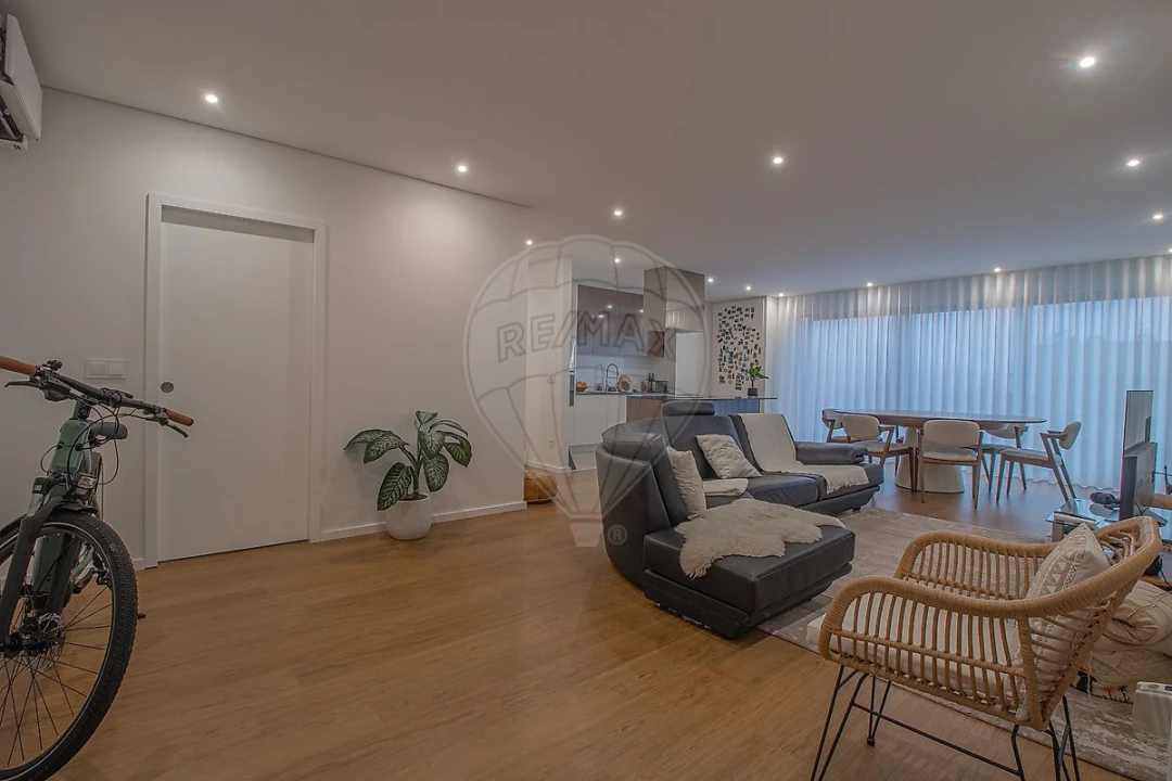 Apartamento T3 para Venda em Canidelo Foto 12