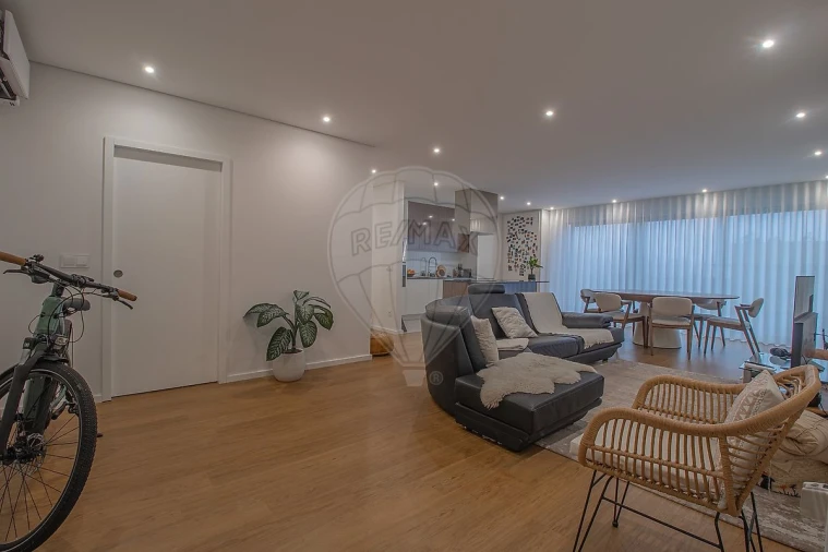 Apartamento T3 para Venda em Canidelo Foto 12