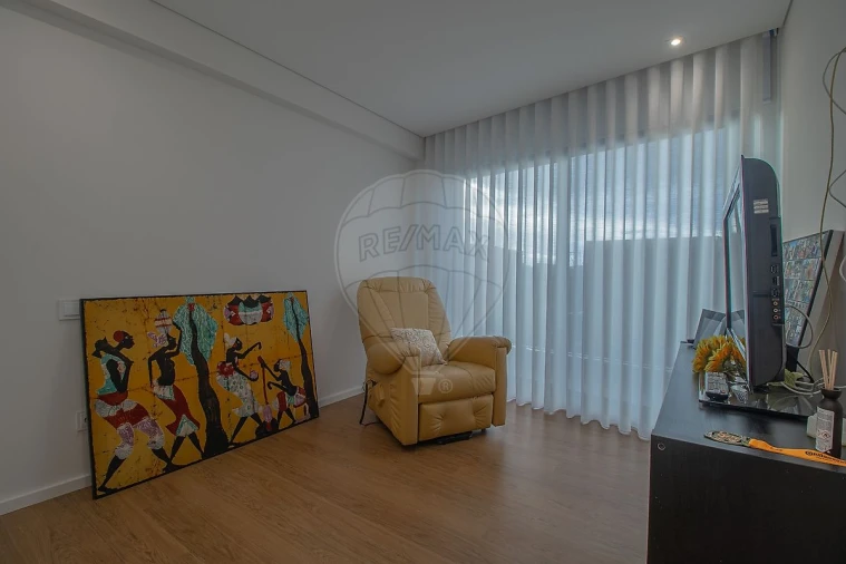 Apartamento T3 para Venda em Canidelo Foto 2