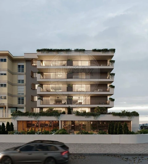 Apartamento T4 para Venda em São Felix da Marinha