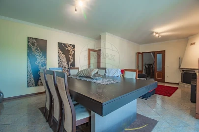 Moradia T4 para Venda em Aguas Santas