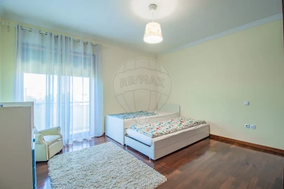 Moradia T4 para Venda em Aguas Santas