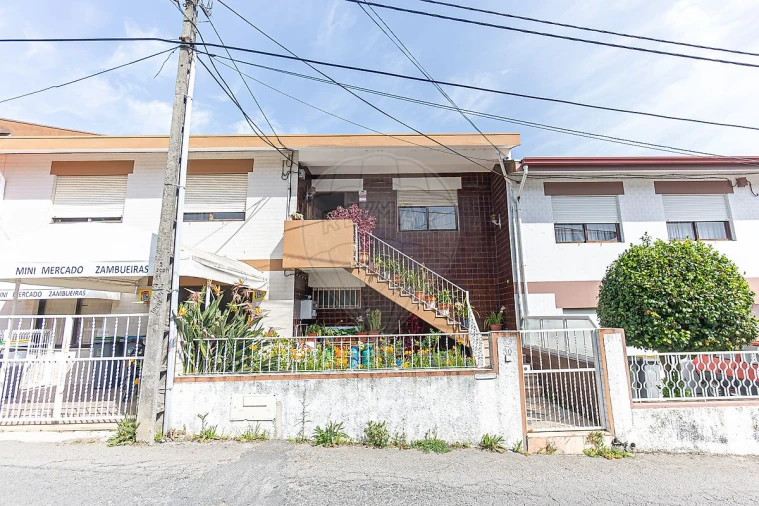 Moradia T3 para Arrendamento em Canidelo Foto 9