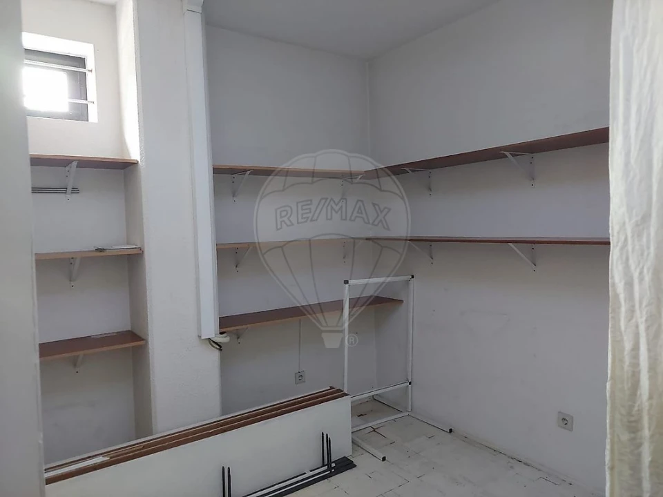 Loja para Arrendamento em Lordelo do Ouro e Massarelos Foto 9