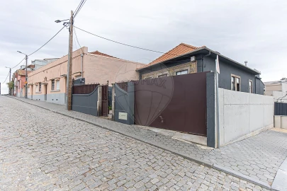 Moradia T2 para Venda em Mafamude e Vilar do Paraíso