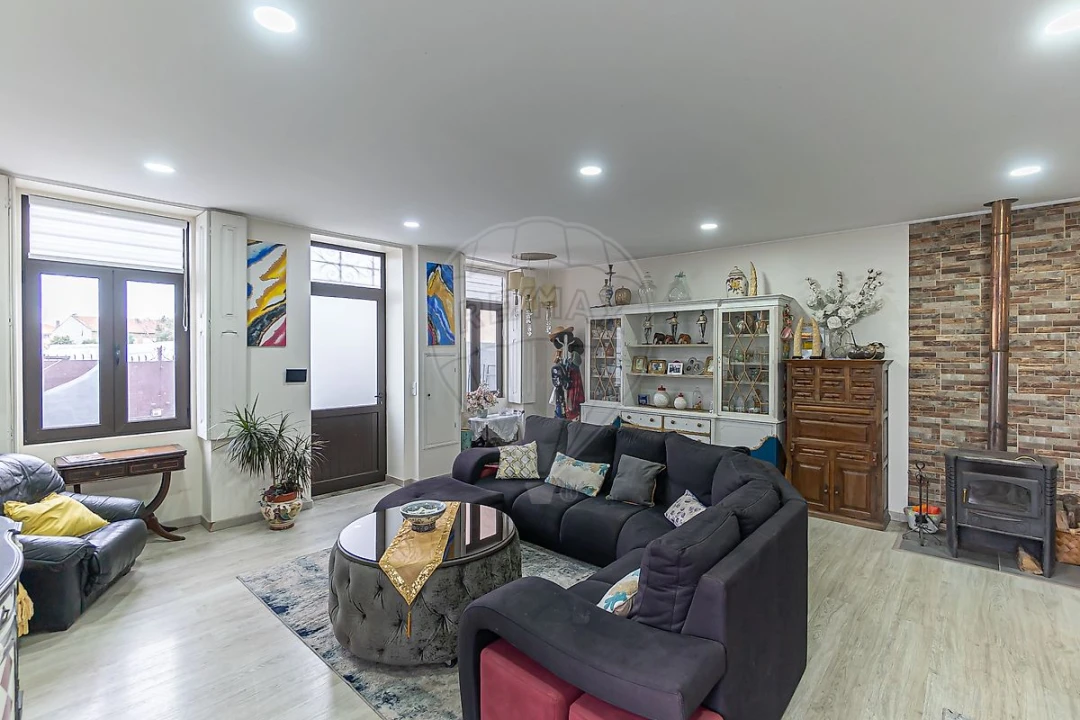 Moradia T2 para Venda em Mafamude e Vilar do Paraíso Foto 35