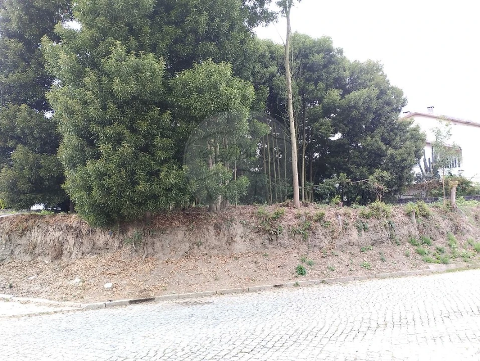 Terreno para Venda em Pedroso e Seixezelo Foto 1