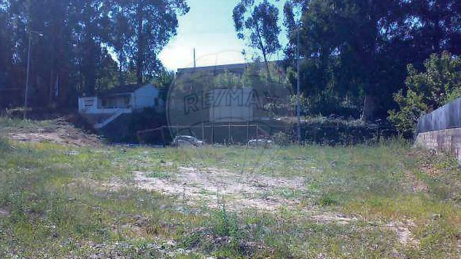 Terreno para Venda em Castêlo da Maia