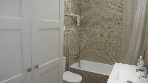 Apartamento T2 para Arrendamento em Mafamude e Vilar do Paraíso