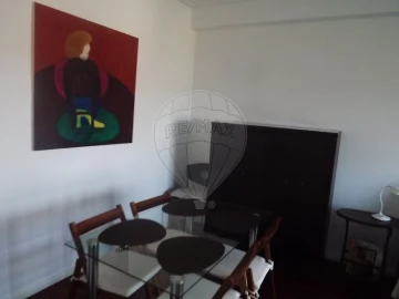 Apartamento T2 para Arrendamento em Mafamude e Vilar do Paraíso
