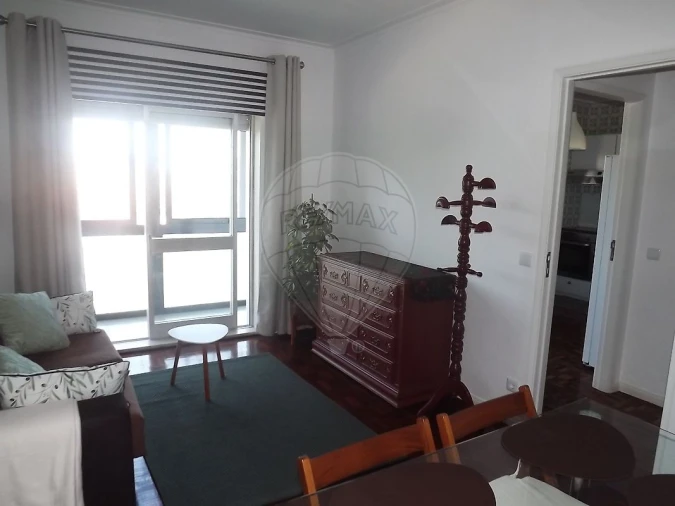 Apartamento T2 para Arrendamento em Mafamude e Vilar do Paraíso Foto 2