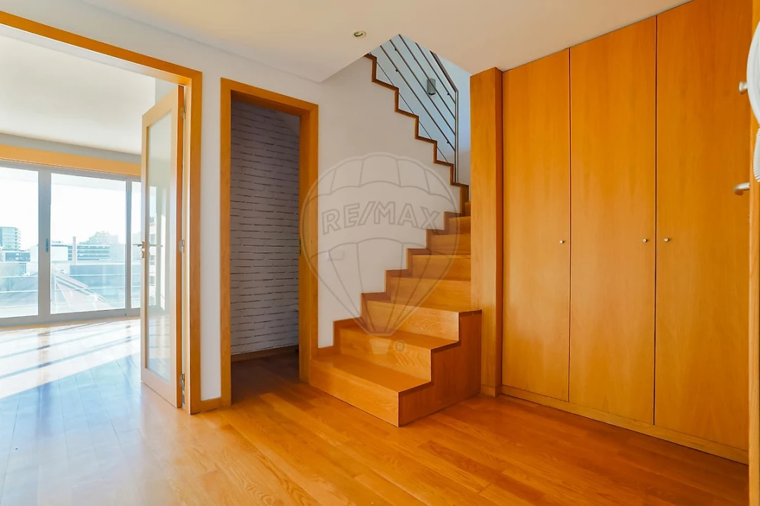 Apartamento T5 para Venda em Matosinhos e Leça da Palmeira Foto 22