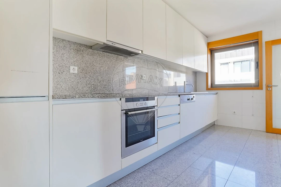 Apartamento T5 para Venda em Matosinhos e Leça da Palmeira Foto 15