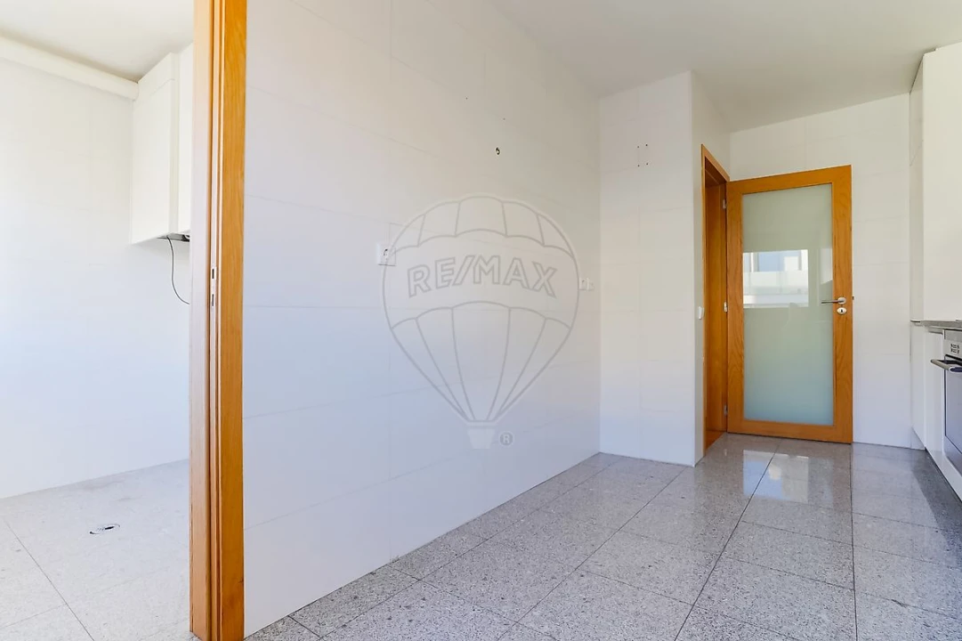 Apartamento T5 para Venda em Matosinhos e Leça da Palmeira Foto 13