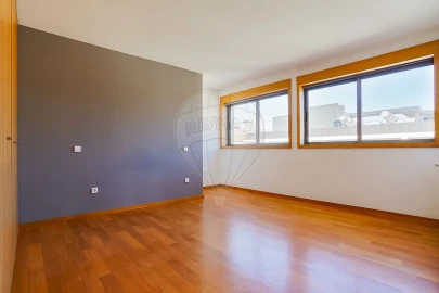 Apartamento T5 para Venda em Matosinhos e Leça da Palmeira